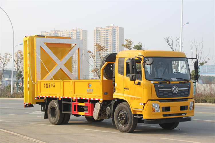 国六 东风天锦防撞缓冲车（国产包）